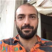 Insegnante d'Italiano, specializzato nello studio della letteratura italiana.Secondaria di I e II grado